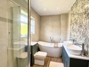 Photo 11- click for photo gallery